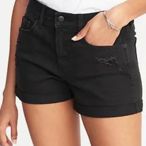 Mid-Rise Distressed Black Jean Boyfirend Shorts - Picture 4 of 4
